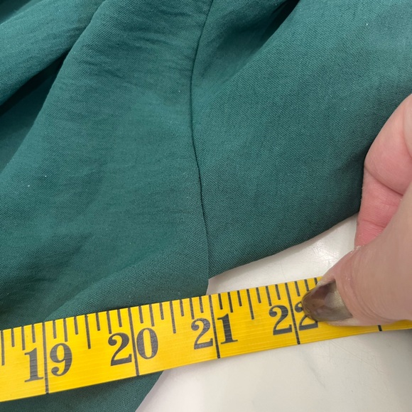 Vine & Love Green Long Dolman Sleeve Ruffled Light Women's Shirt Top Blouse - Picture 8 of 8